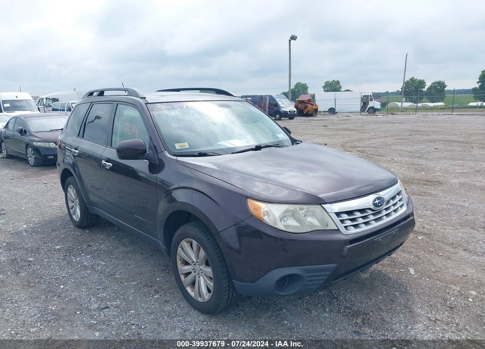 2013 SUBARU FORESTER 2.5X PREMIUM VIN: JF2SHACC4DH410614