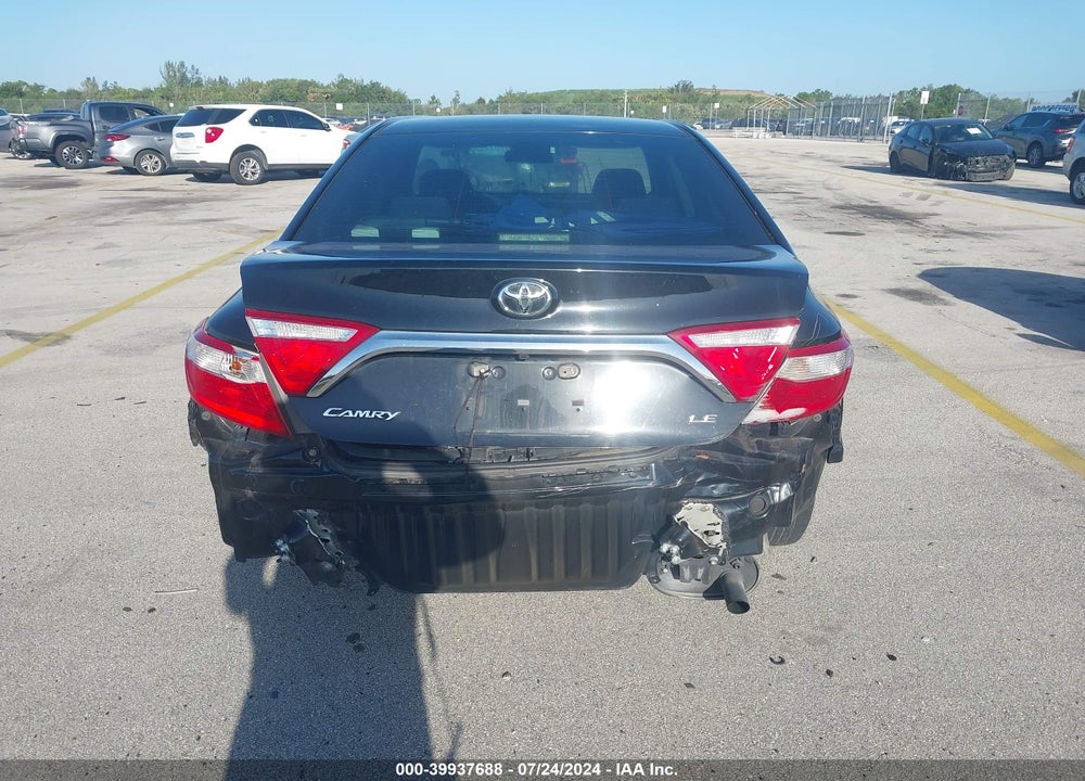 2015 TOYOTA CAMRY LE VIN: 4T1BF1FK8FU028549