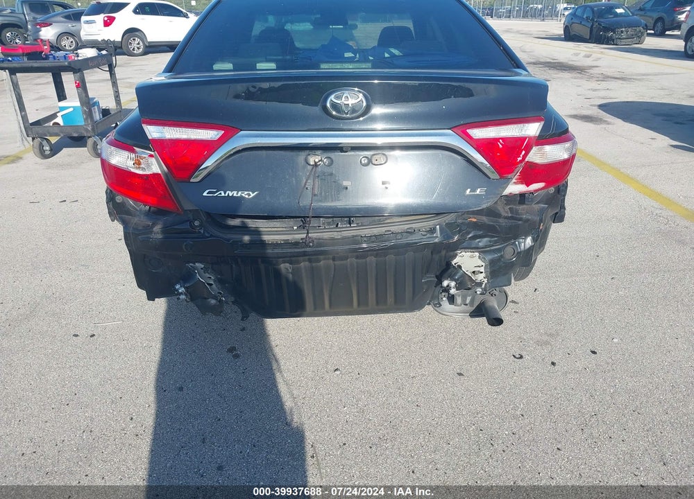 2015 TOYOTA CAMRY LE VIN: 4T1BF1FK8FU028549