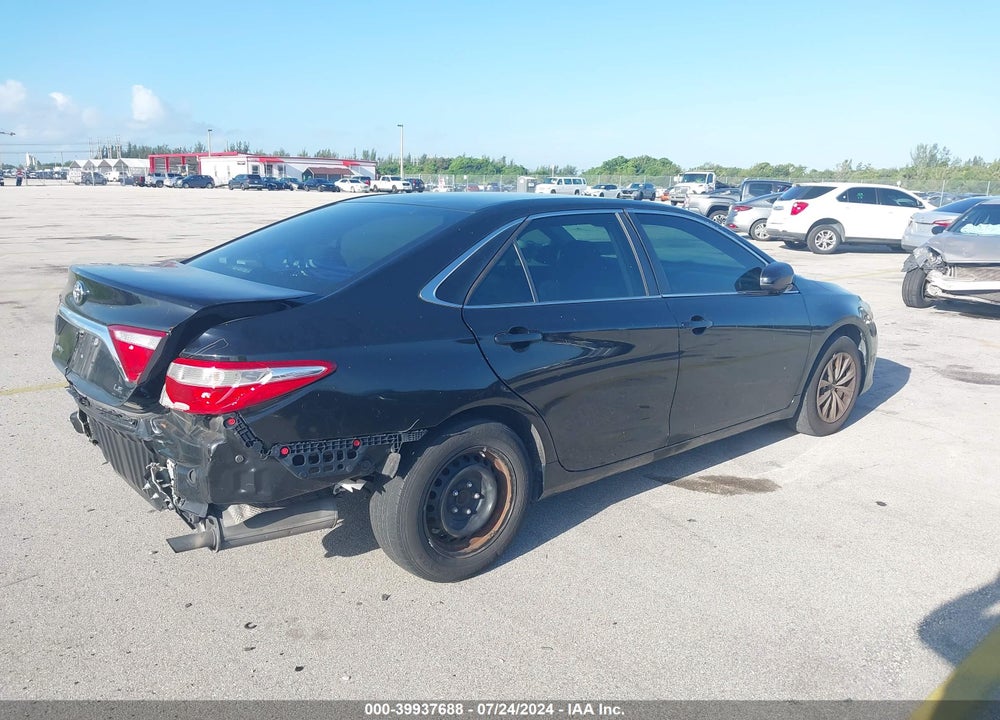 2015 TOYOTA CAMRY LE VIN: 4T1BF1FK8FU028549