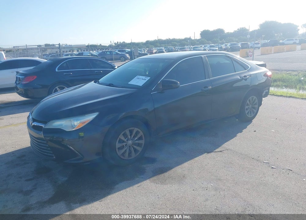 2015 TOYOTA CAMRY LE VIN: 4T1BF1FK8FU028549