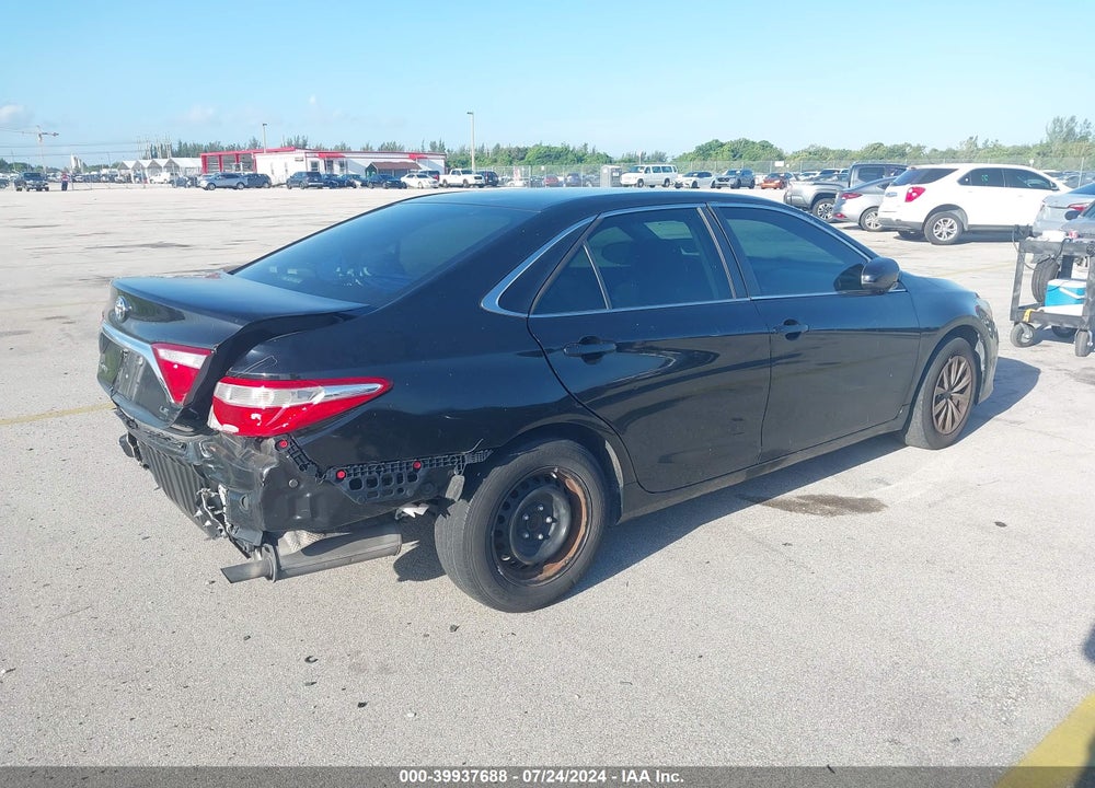 2015 TOYOTA CAMRY LE VIN: 4T1BF1FK8FU028549