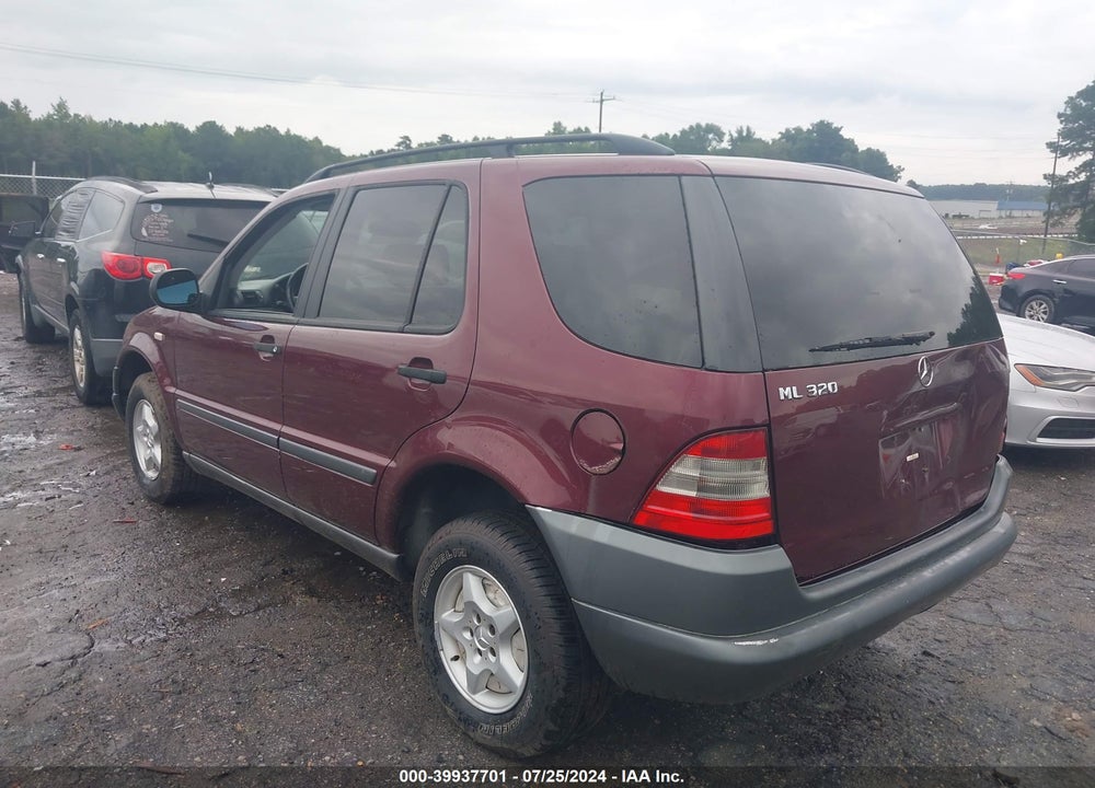 1998 MERCEDES-BENZ ML 320 CLASSIC VIN: 4JGAB54E0WA043799