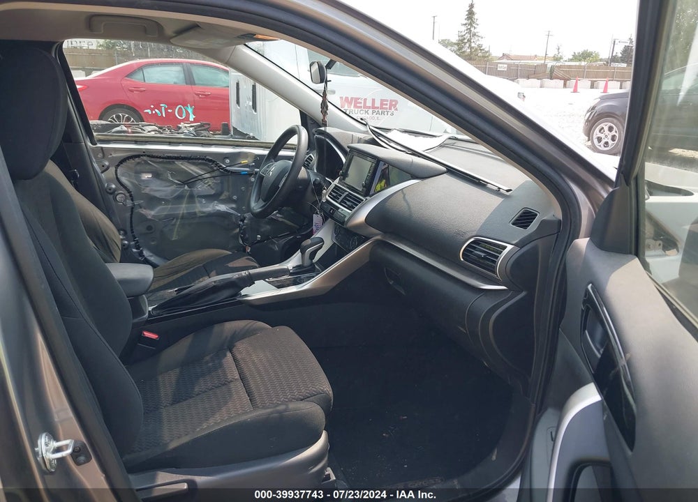 2019 MITSUBISHI ECLIPSE CROSS ES VIN: JA4AS3AAXKZ023916