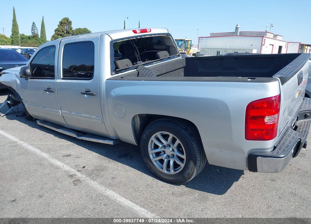 2013 CHEVROLET SILVERADO 1500 LT VIN: 3GCPKSE76DG363513