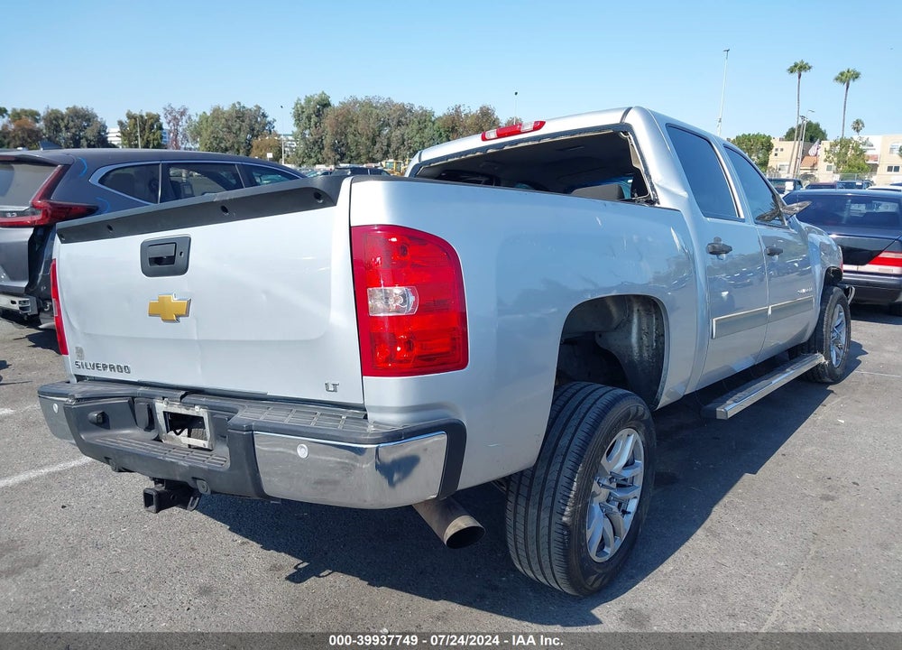 2013 CHEVROLET SILVERADO 1500 LT VIN: 3GCPKSE76DG363513