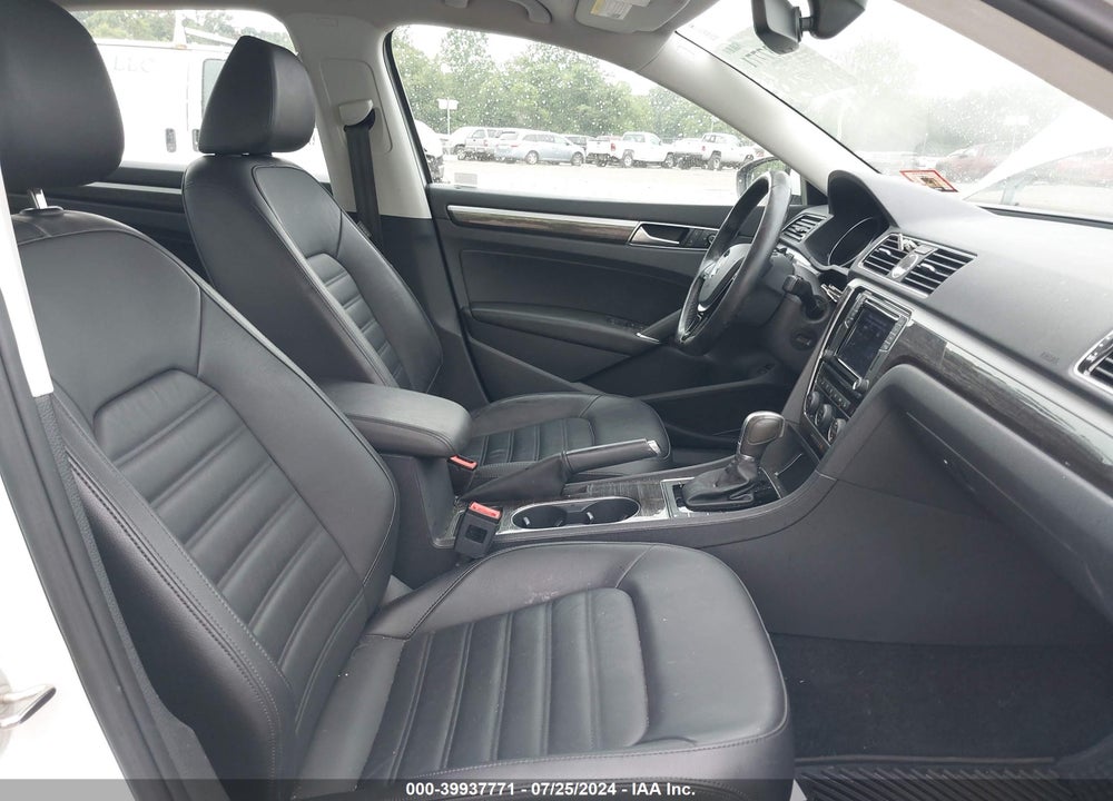 2016 VOLKSWAGEN PASSAT 1.8T SEL VIN: 1VWCT7A39GC009811
