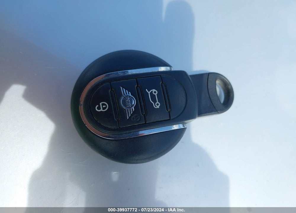 2019 MINI CONVERTIBLE COOPER VIN: WMWWG5C5XK3F79784