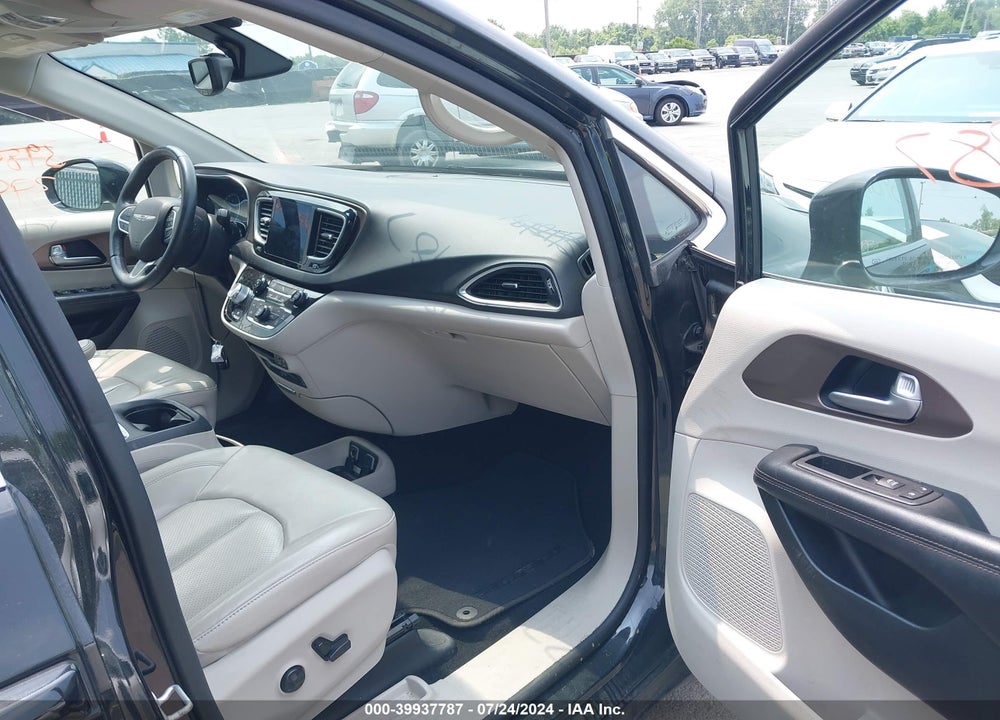 2017 CHRYSLER PACIFICA TOURING L PLUS VIN: 2C4RC1EG6HR734606