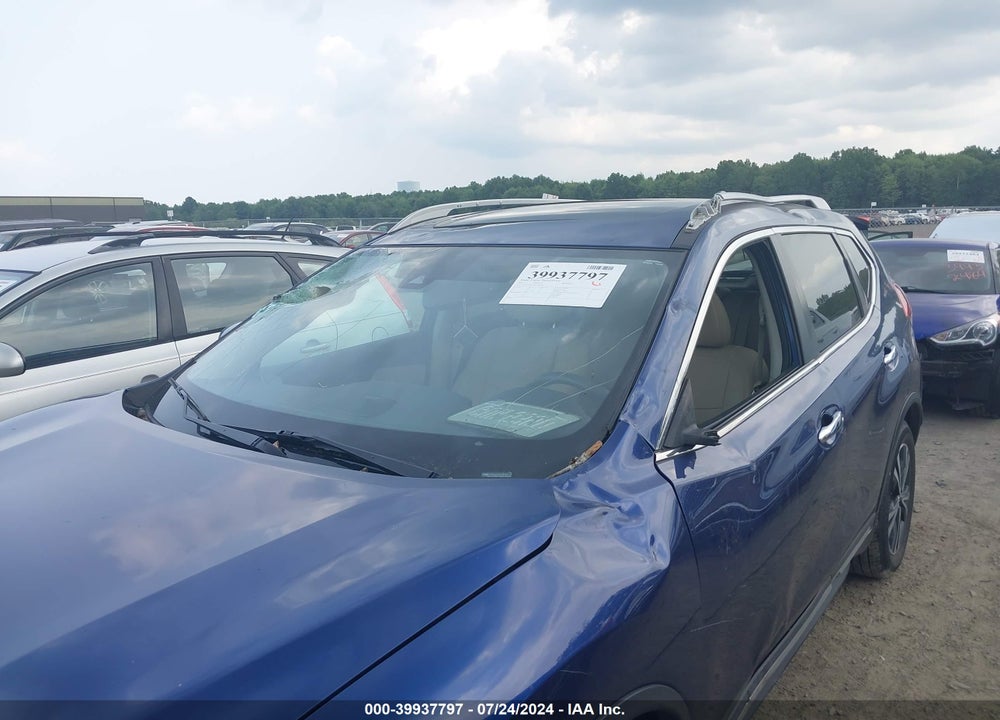 2017 NISSAN ROGUE SL VIN: 5N1AT2MT3HC760635