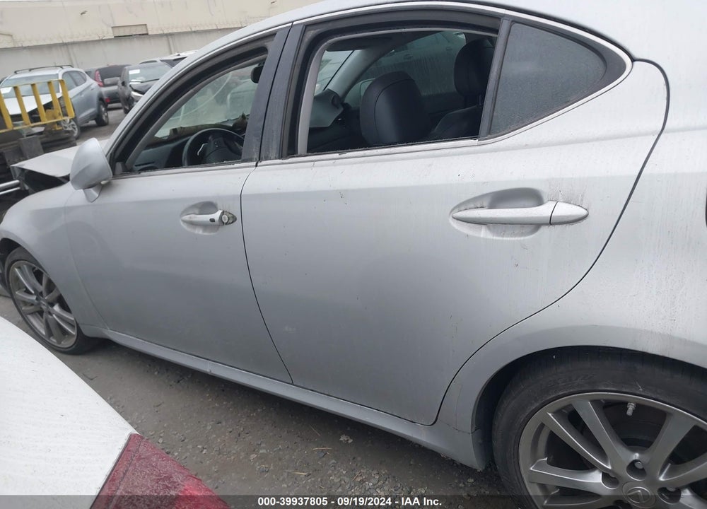 2008 LEXUS IS 250 VIN: JTHBK262X85058332
