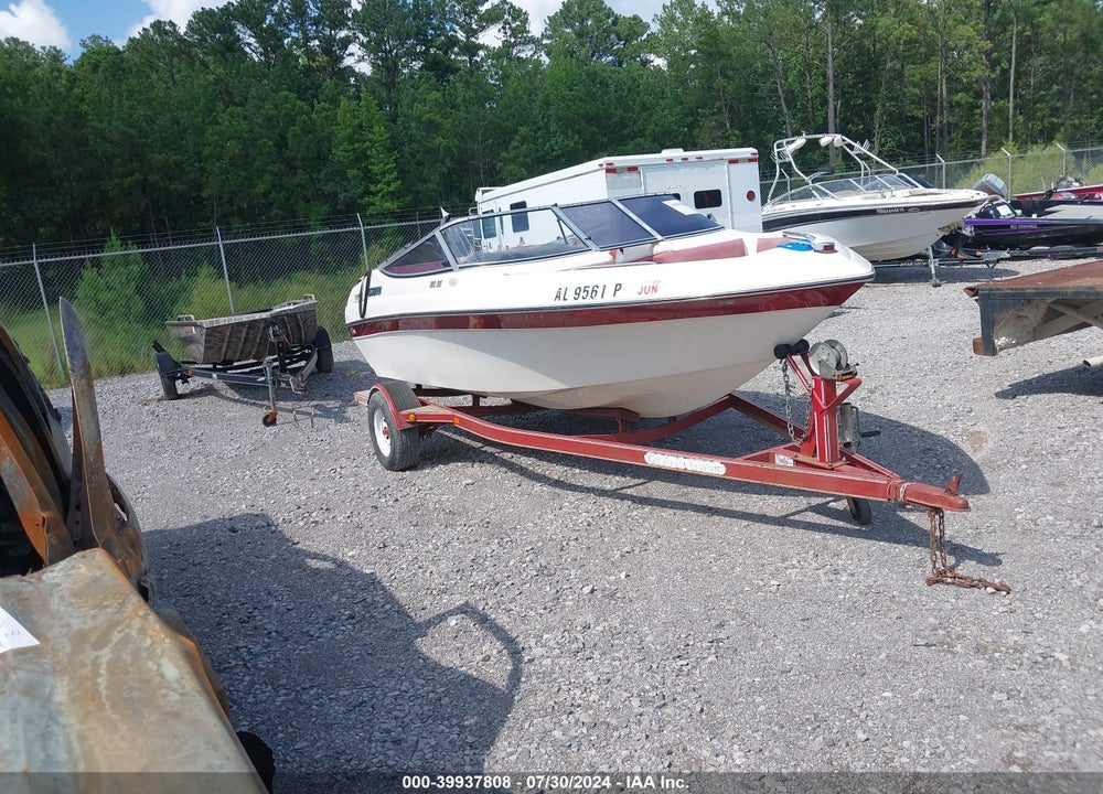 1993 GLASSTREAM SKIBOAT VIN: CGMGH102D393