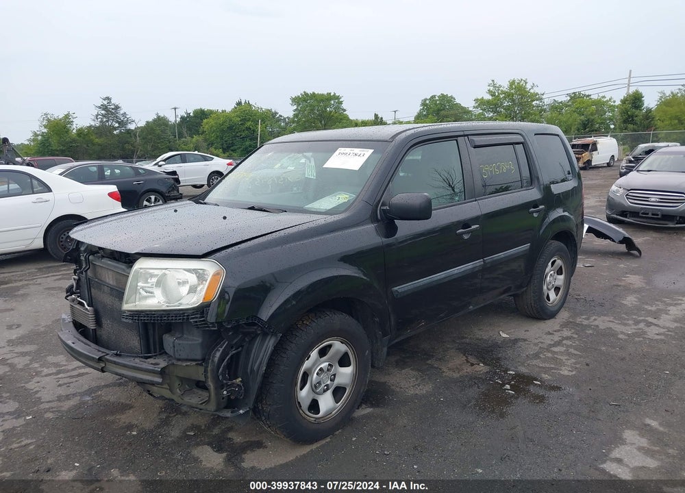 2011 HONDA PILOT LX VIN: 5FNYF4H22BB014419
