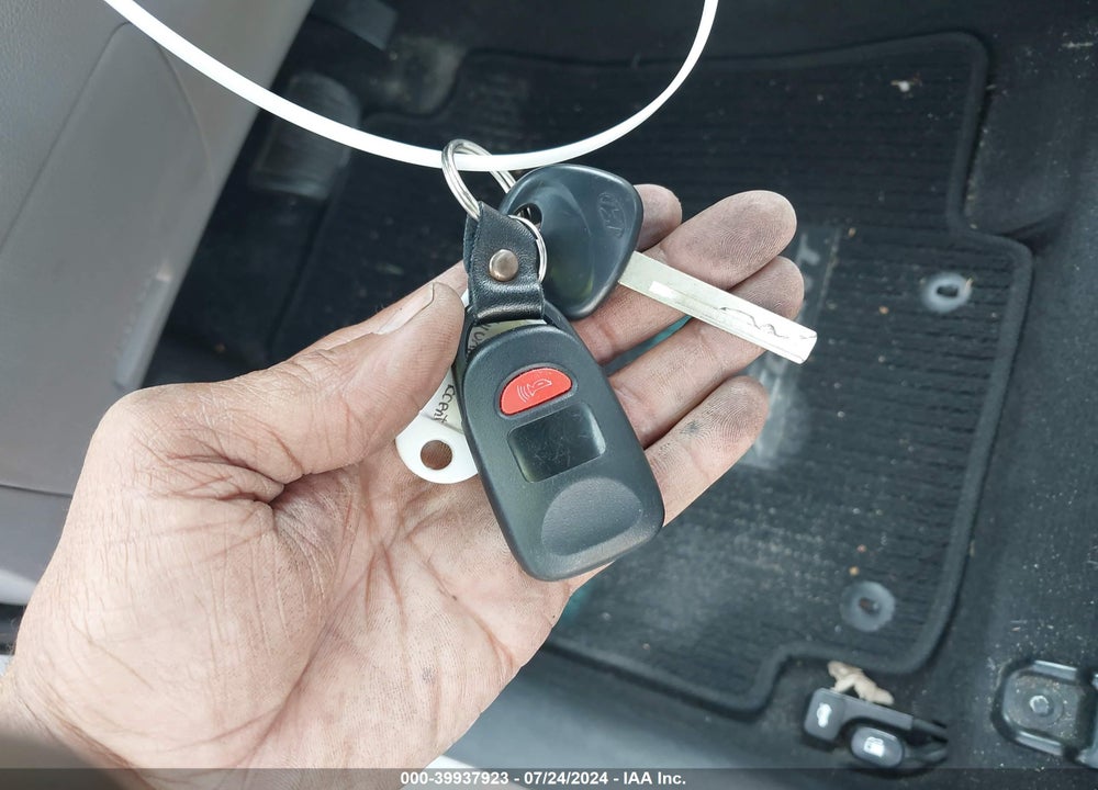 2017 HYUNDAI ACCENT SE VIN: KMHCT4AE8HU297704