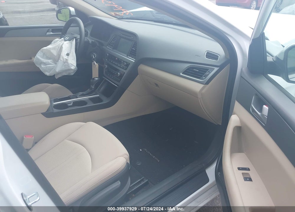 2016 HYUNDAI SONATA SE VIN: 5NPE24AF8GH292150