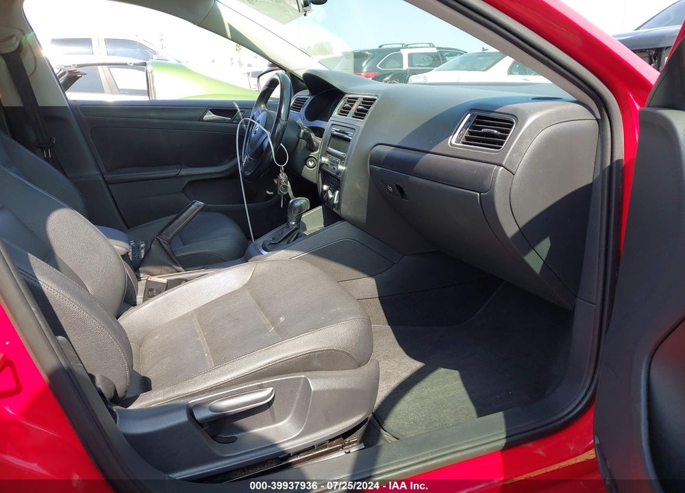 2012 VOLKSWAGEN JETTA 2.5L SE VIN: 3VWDP7AJ3CM312003