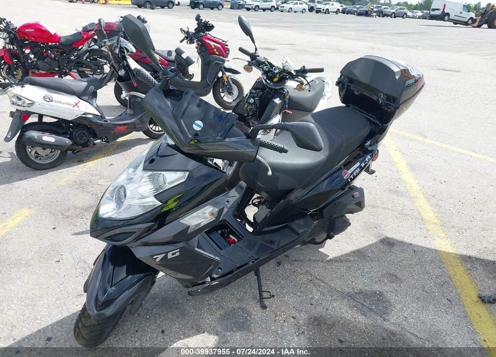 2023 YNGF 150CC SCOOTER VIN: LL0TCKPSXPG000344
