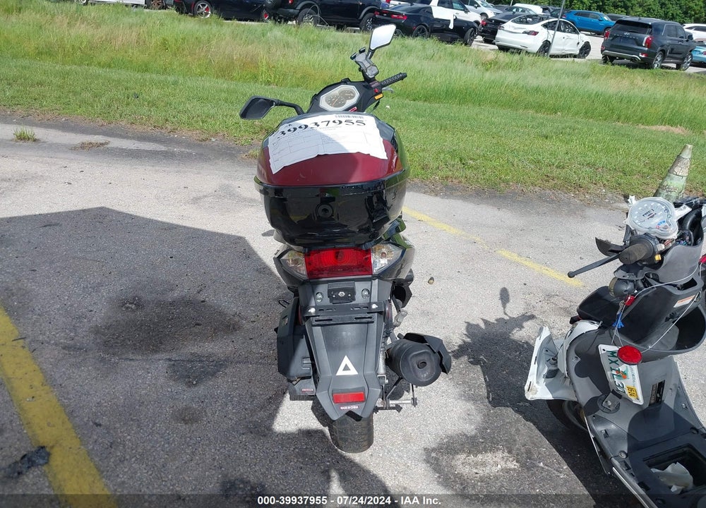 2023 YNGF 150CC SCOOTER VIN: LL0TCKPSXPG000344