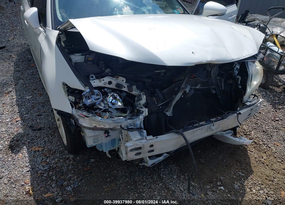 2013 LEXUS CT 200H VIN: JTHKD5BH5D2124402