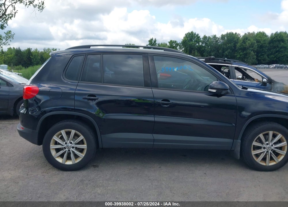 2018 VOLKSWAGEN TIGUAN LIMITED 2.0T VIN: WVGBV7AX6JK004246