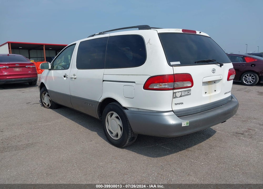 2002 TOYOTA SIENNA XLE VIN: 4T3ZF13C52U479144