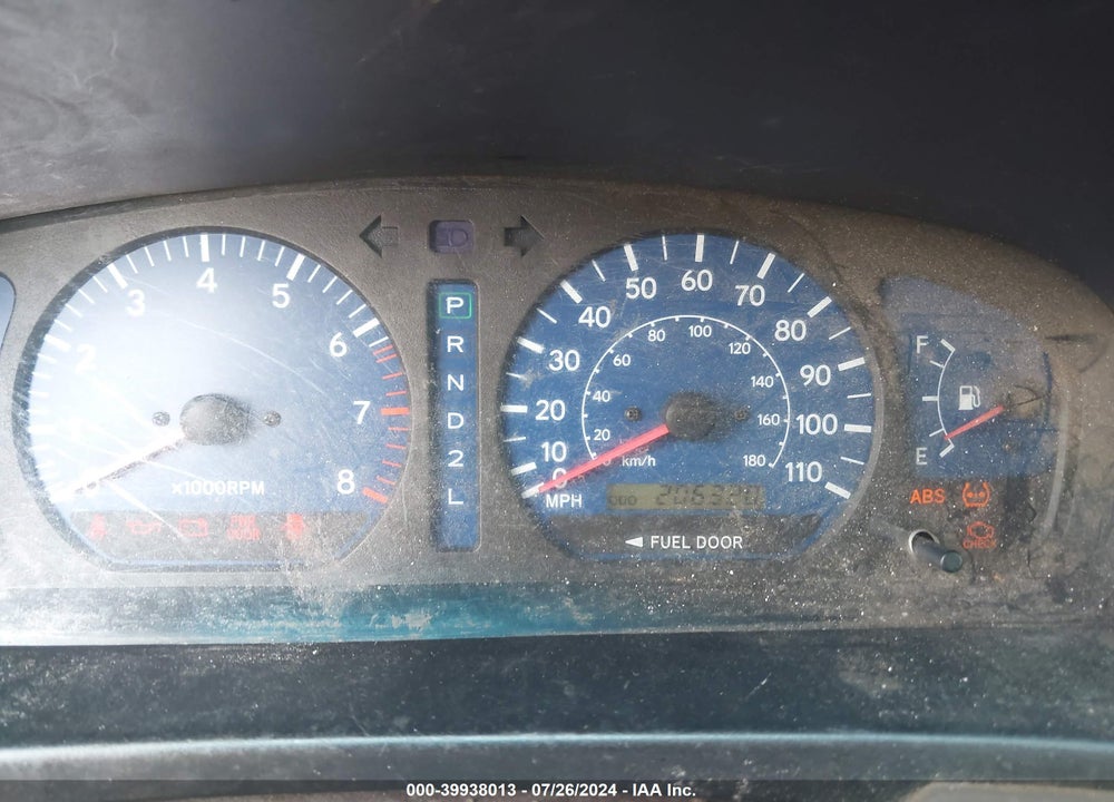 2002 TOYOTA SIENNA XLE VIN: 4T3ZF13C52U479144