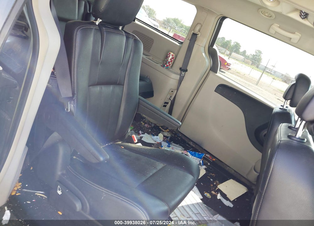 2015 CHRYSLER TOWN & COUNTRY TOURING VIN: 2C4RC1BG2FR538213