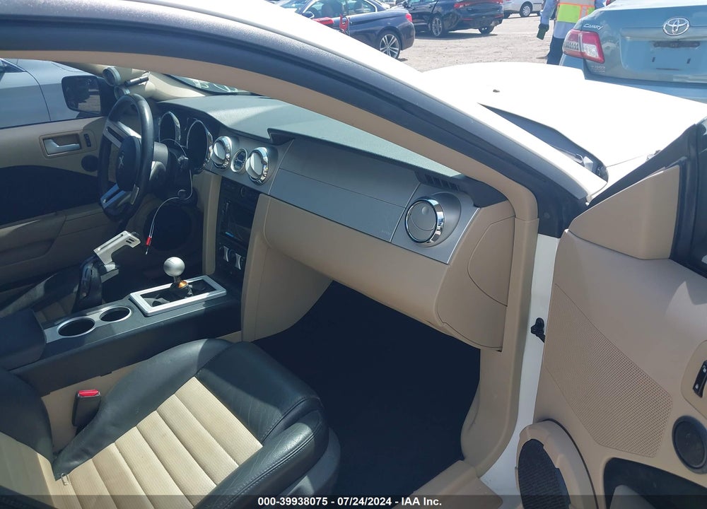 2007 FORD MUSTANG GT DELUXE/GT PREMIUM VIN: 1ZVFT82H675263610