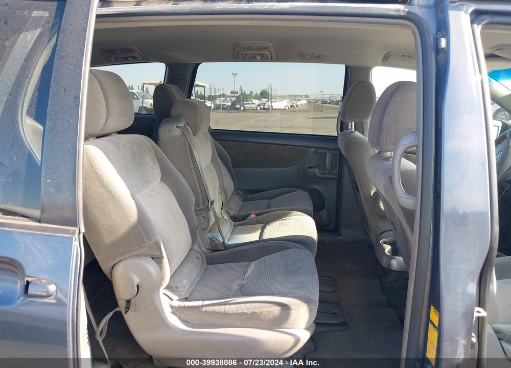 2010 TOYOTA SIENNA LE VIN: 5TDKK4CC7AS298707
