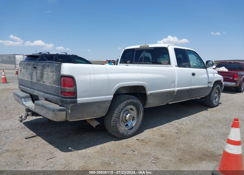 1998 DODGE RAM 2500 VIN: 3B7KC2267WG205901