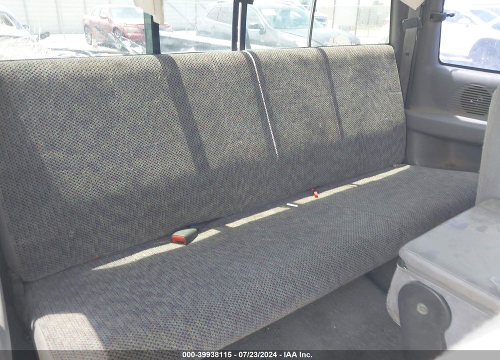 1998 DODGE RAM 2500 VIN: 3B7KC2267WG205901