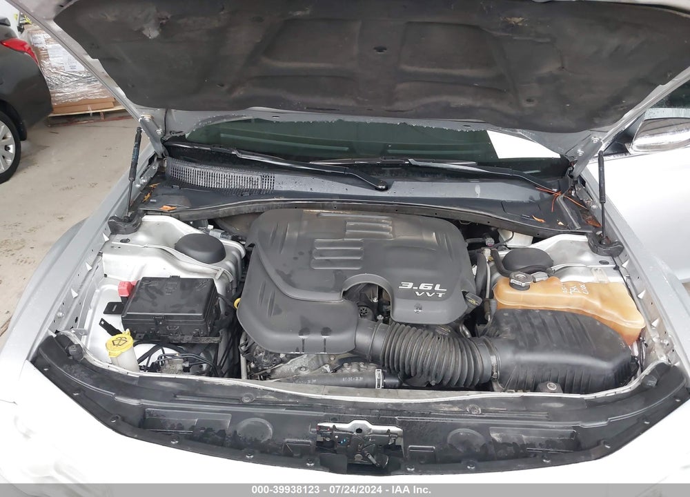 2020 CHRYSLER 300 LIMITED VIN: 2C3CCAEG8LH128037
