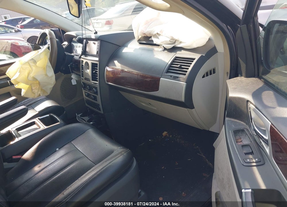 2010 CHRYSLER TOWN & COUNTRY TOURING PLUS VIN: 2A4RR8DX6AR368252