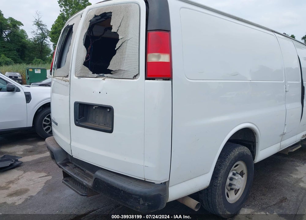 2008 CHEVROLET EXPRESS WORK VAN VIN: 1GCHG39K281200436