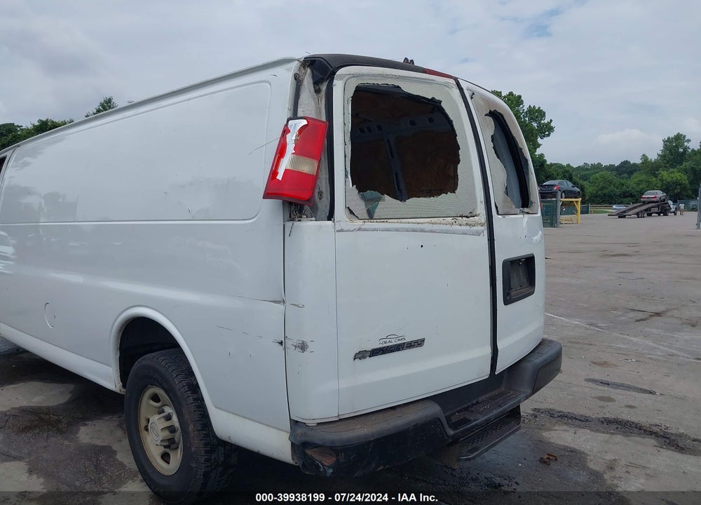 2008 CHEVROLET EXPRESS WORK VAN VIN: 1GCHG39K281200436