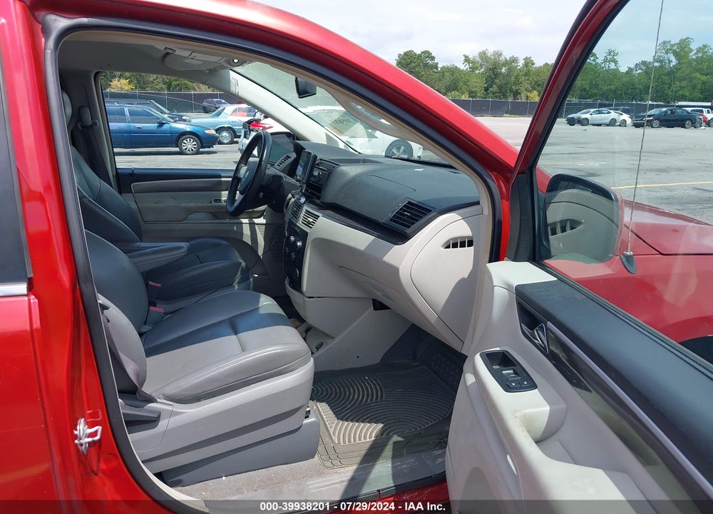 2010 VOLKSWAGEN ROUTAN SE VIN: 2V4RW3D1XAR246254