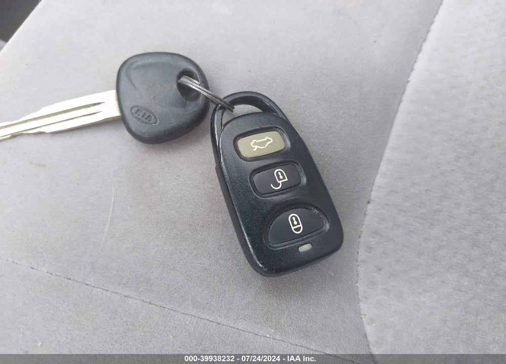 2007 KIA SPECTRA EX VIN: KNAFE121X75426229