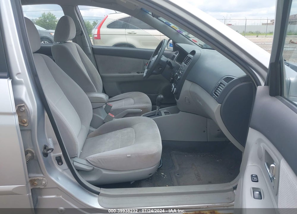 2007 KIA SPECTRA EX VIN: KNAFE121X75426229