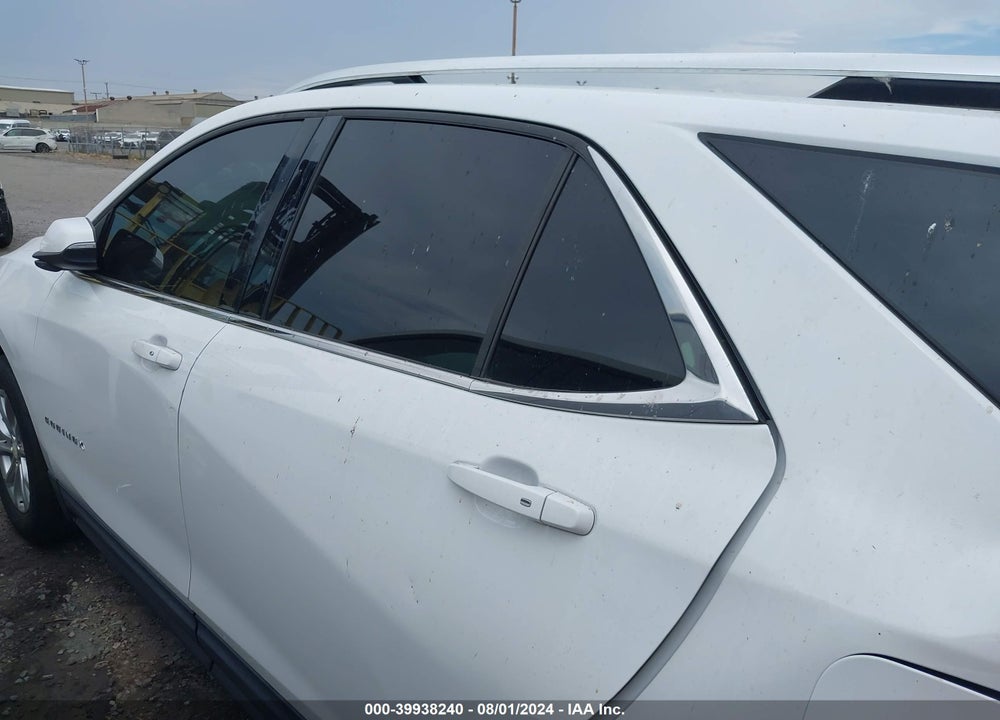 2018 CHEVROLET EQUINOX LT VIN: 2GNAXJEV1J6130153