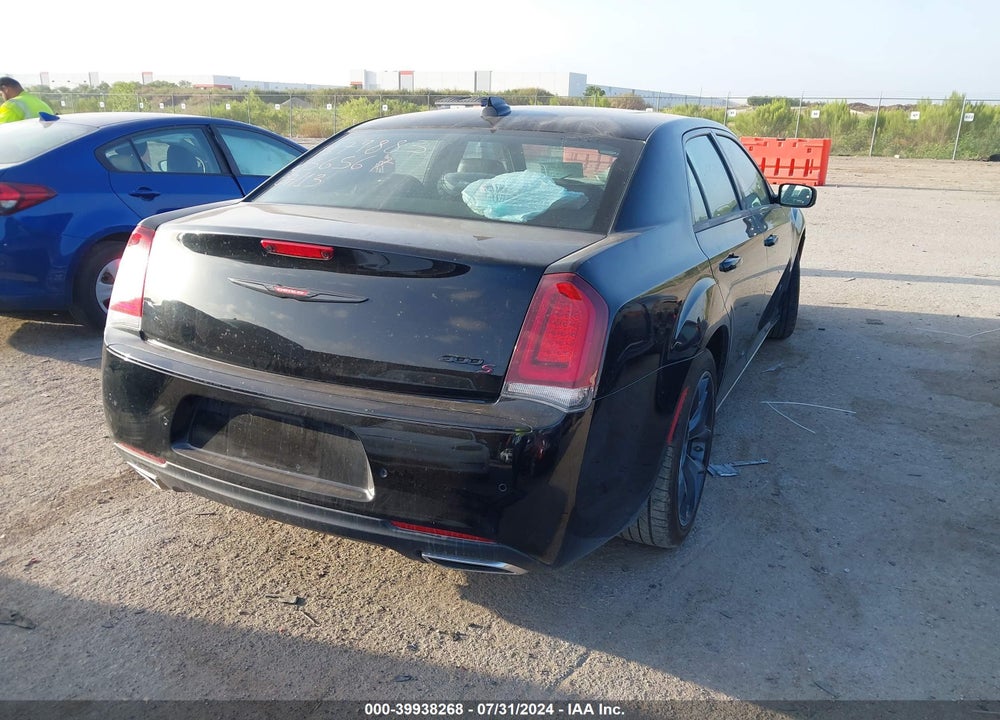 2022 CHRYSLER 300 S VIN: 2C3CCABG8NH236567