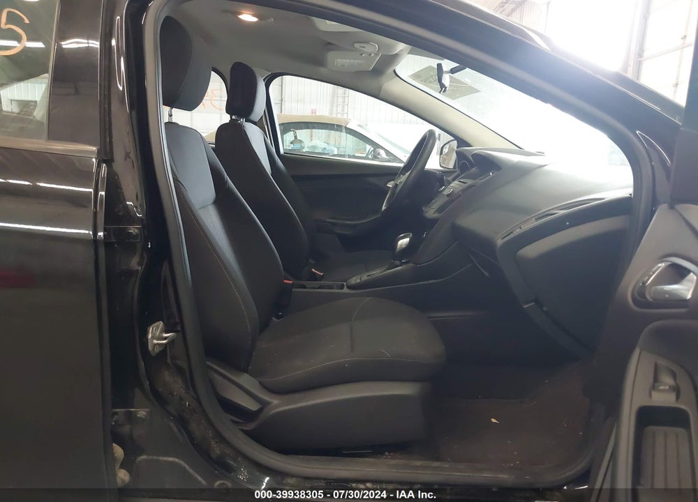 2017 FORD FOCUS SE VIN: 1FADP3F22HL267597