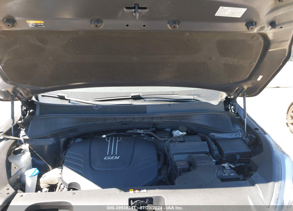 2018 KIA SORENTO 3.3L LX VIN: 5XYPGDA59JG421691