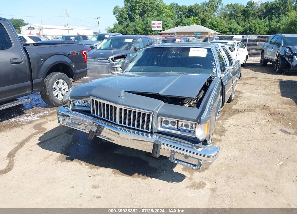 1987 MERCURY GRAND MARQUIS GS VIN: 2MEBM74F0HX706787