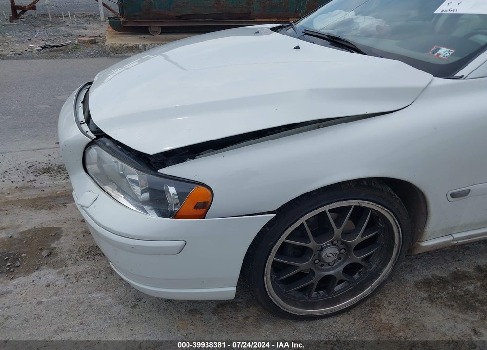 2005 VOLVO S60 2.4 VIN: YV1RS612052476243
