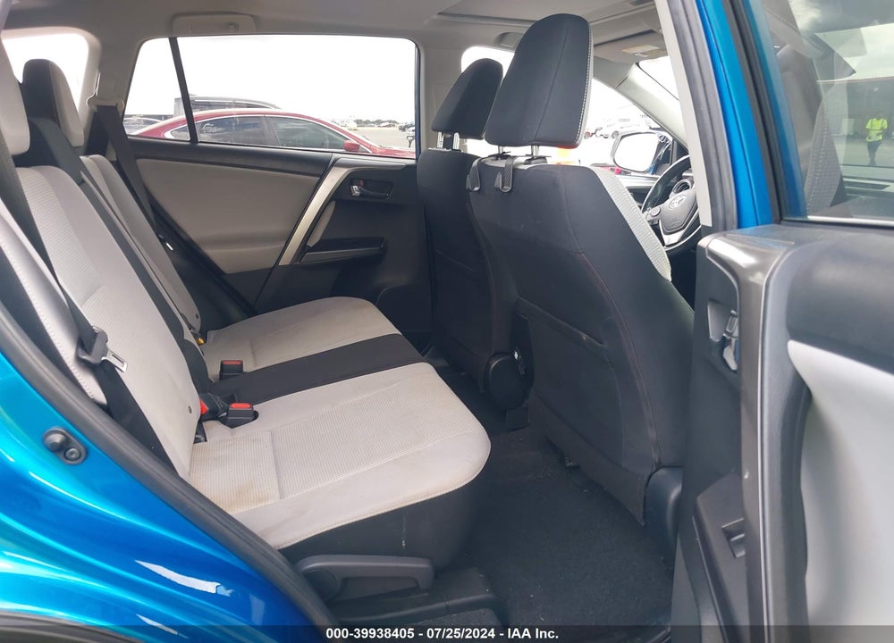 2018 TOYOTA RAV4 XLE VIN: JTMWFREV8JJ187534