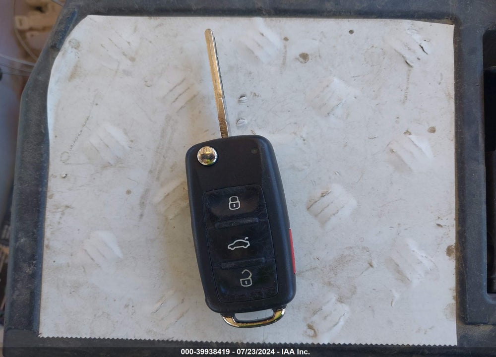 2012 VOLKSWAGEN JETTA SPORTWAGEN 2.0L TDI VIN: 3VWML7AJ7CM655327