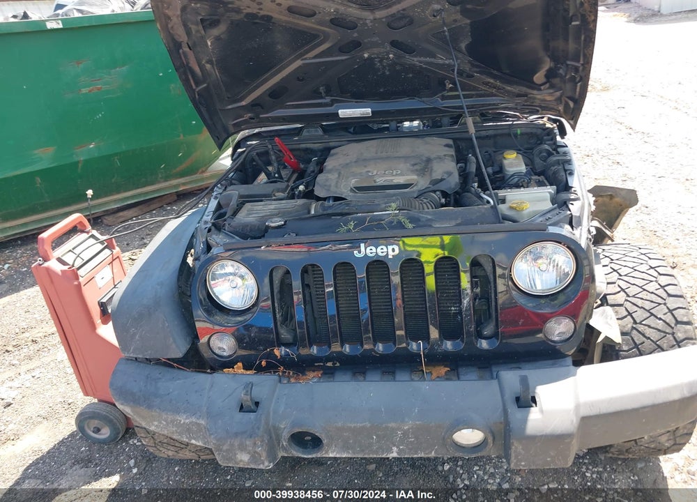 2015 JEEP WRANGLER UNLIMITED SPORT VIN: 1C4BJWDG1FL589101