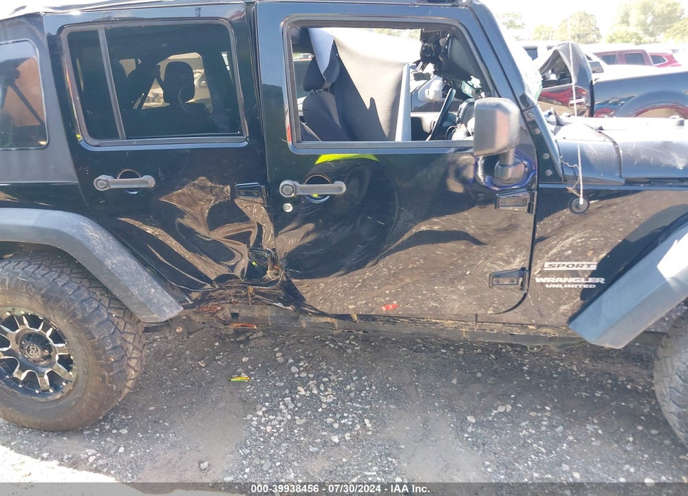 2015 JEEP WRANGLER UNLIMITED SPORT VIN: 1C4BJWDG1FL589101