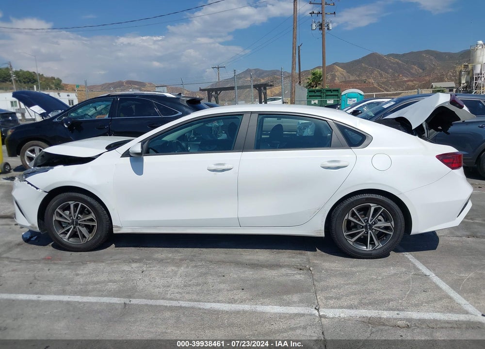 2022 KIA FORTE LXS VIN: 3KPF24AD1NE461560
