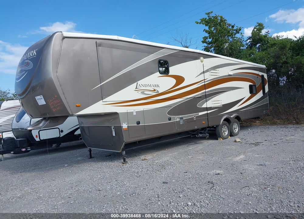 2011 HEARTLAND TRAVEL TRLR VIN: 5SFBG3828BE212630